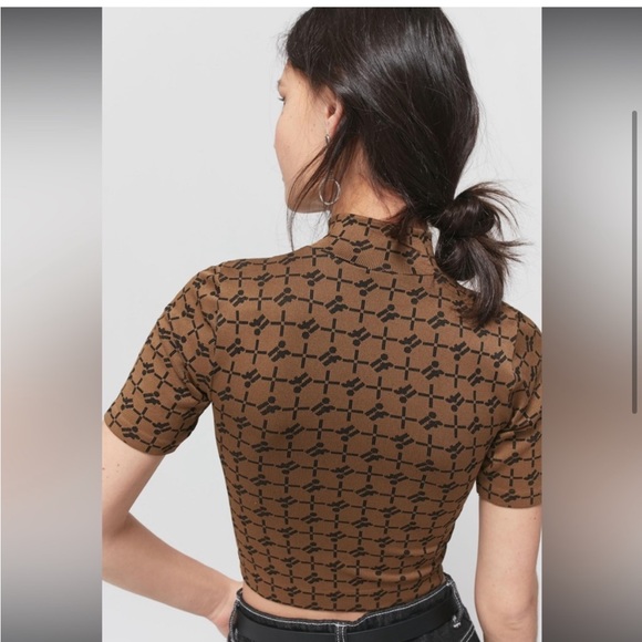 Urban Outfitters zip up mock neck - Picture 2 of 6